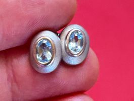 Elegante Ohrstecke TOPAS "Light Blue oval " (925)