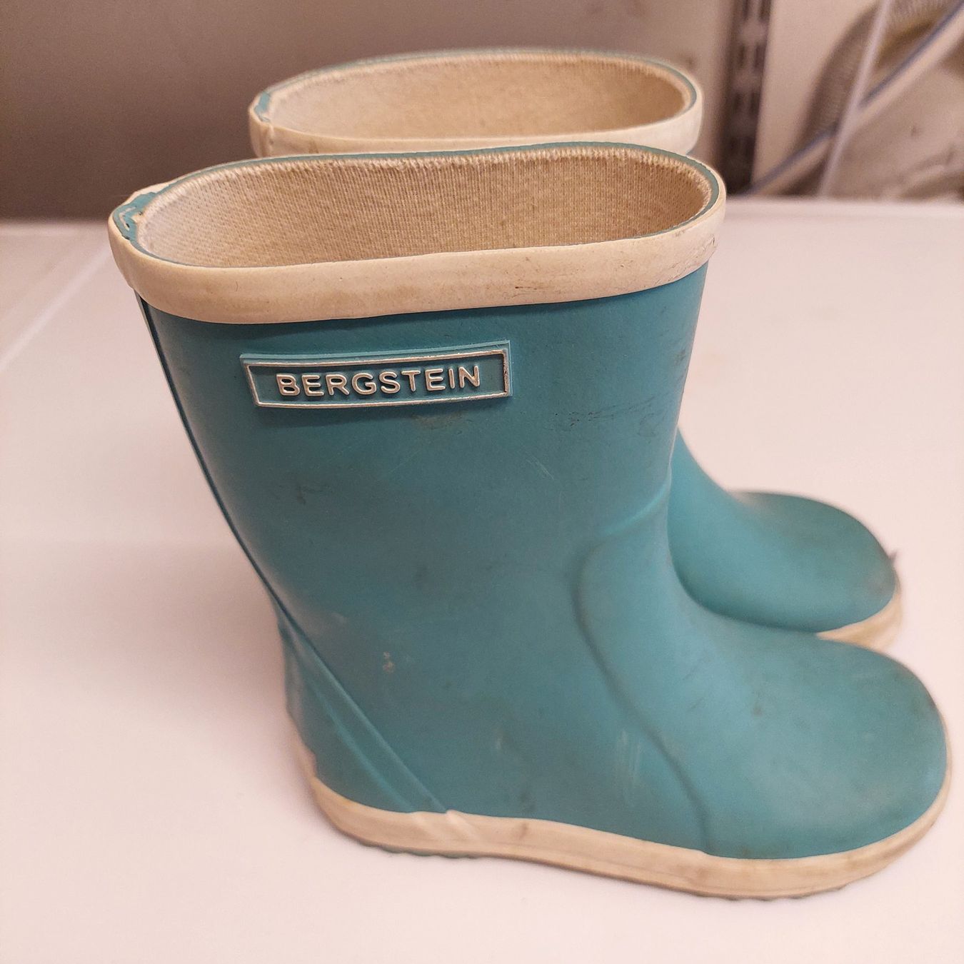 Scarpe per ragazzi: Gummistiefel Kinder – Usato da Basel venduto da oliversenn87