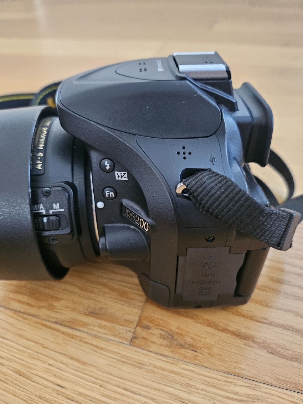 Nikon Kamera: Nikon D5200 mit 2 Objektiven, Stativ und mehr – Neu (gemäss Beschreibung) aus Männedorf von eli_y5vn 6