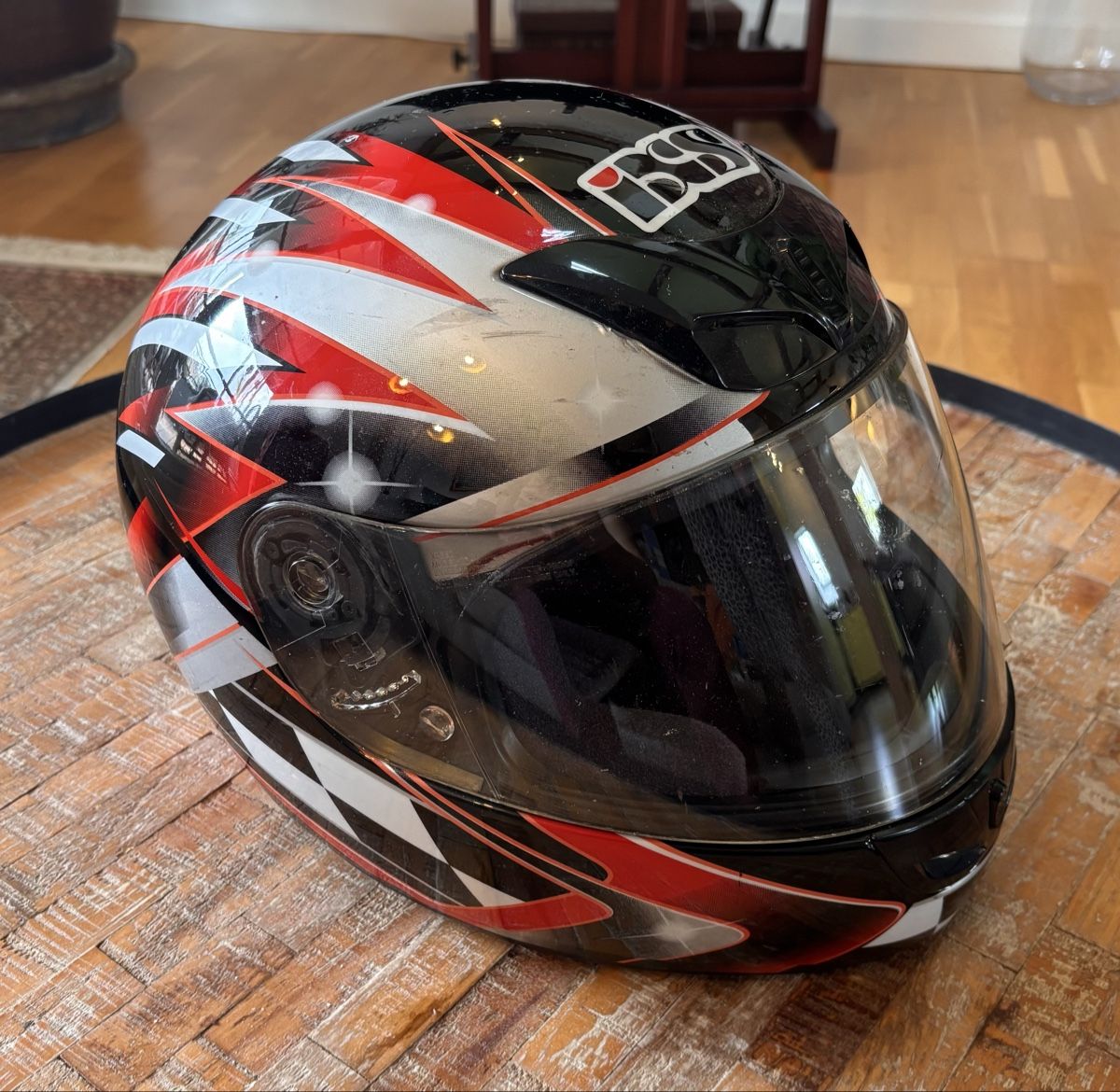 IXS Caschi & visiere: Motorradhelm – Usato da Bern venduto da zilefrieswil 1