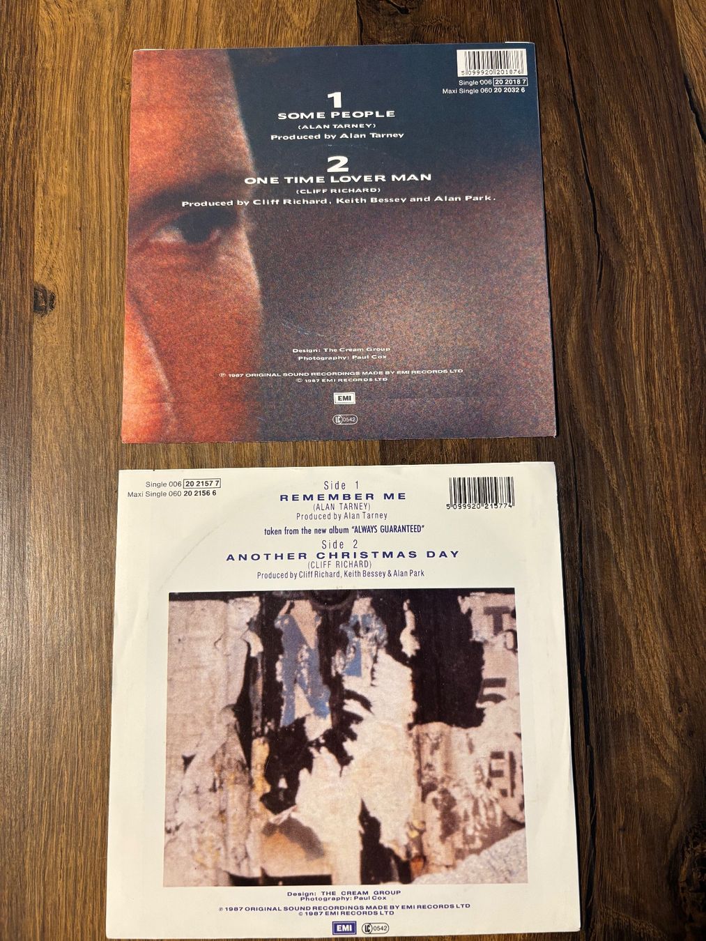 Dischi in vinile: 2 Single Cliff Richard - Some people + Remember me – Usato da Kleinandelfingen venduto da 2Baba3 1