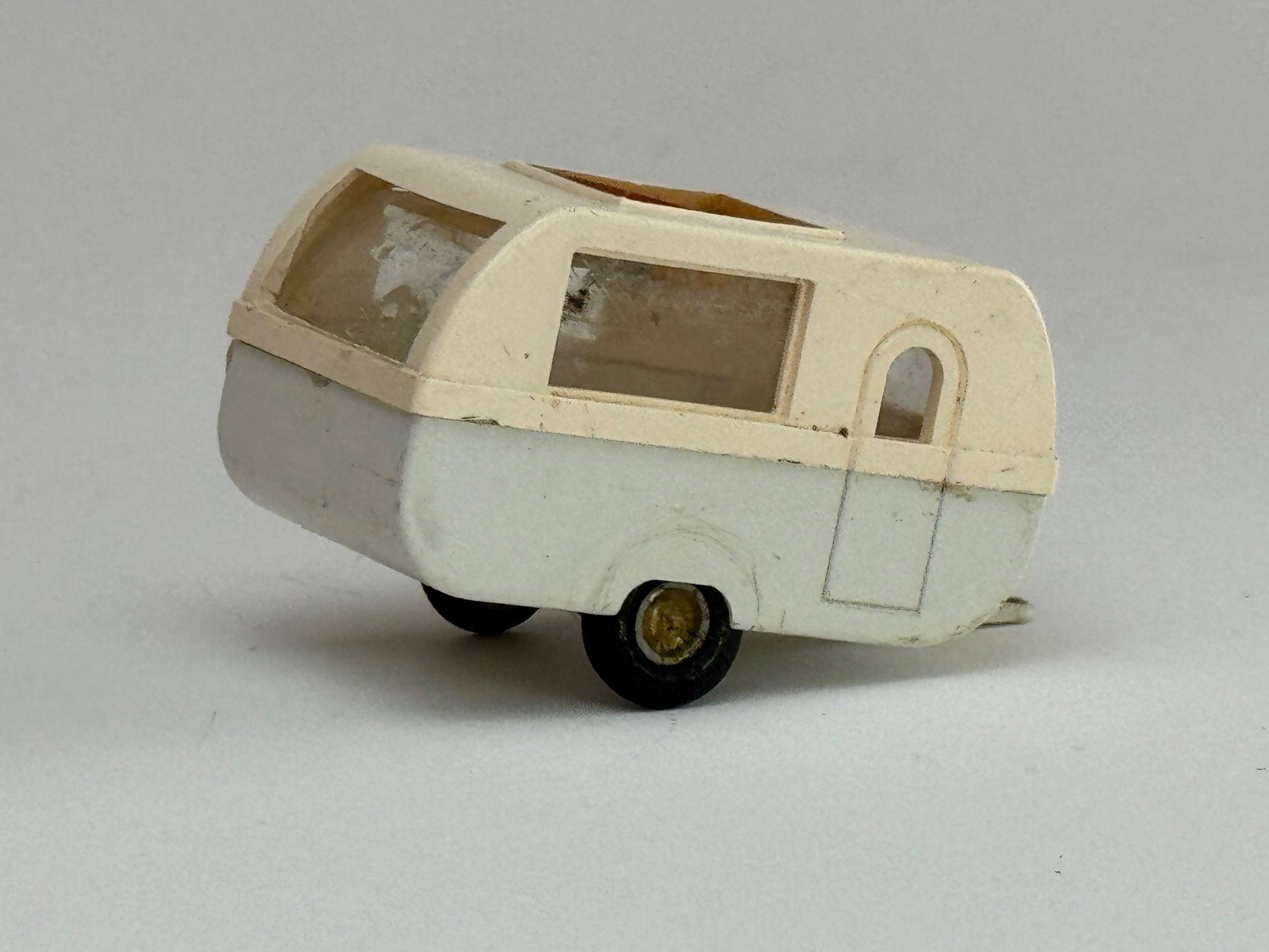 Faller Piste: GB4-  Faller AMS Knaus Wohnwagen hellgrau/weiss – Usato da Elm venduto da Wikmtz