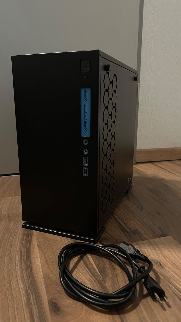 Medion PC: MEDION ERAZER Engineer P10 Gaming-PC – Usato da Oberurnen venduto da simgug