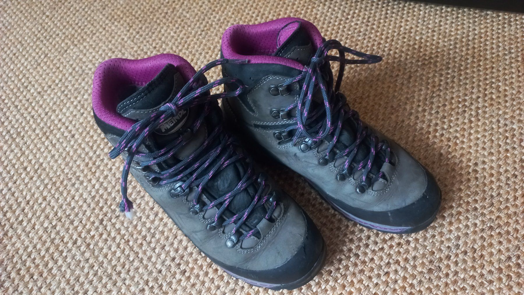 Meindl Damenschuhe: Bergschuhe – Gebraucht aus Zürich von alexrech