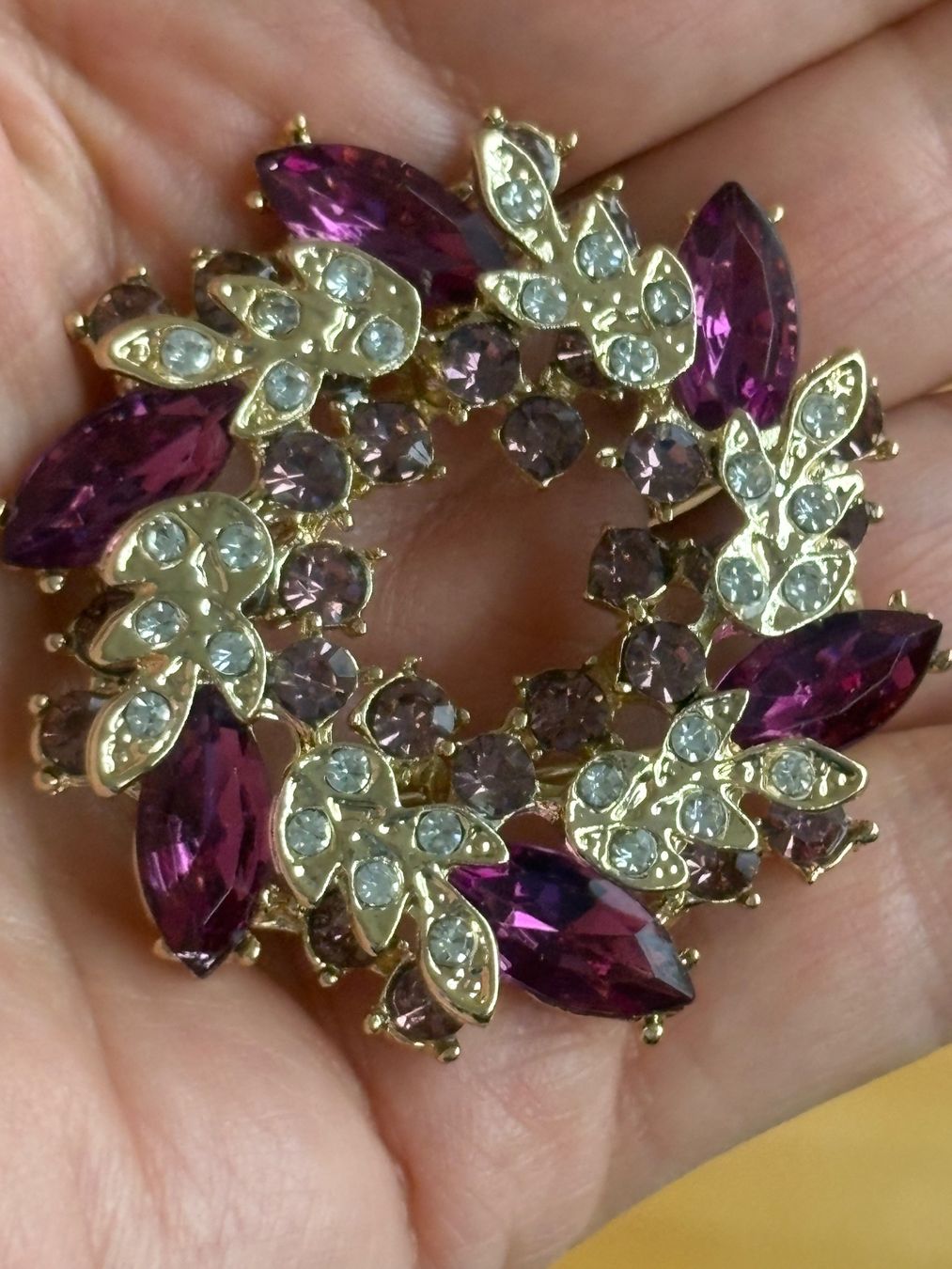Broschen & Nadeln: Luxus Elegante  Brosche Farbe: Silber – Neu (gemäss Beschreibung) aus Biel-Bienne von Roserosse13 1