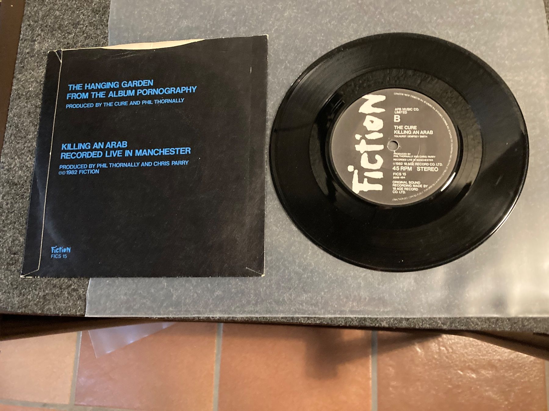 Dischi in vinile: The Cure - A Single – Usato da Fribourg venduto da Karushi 1