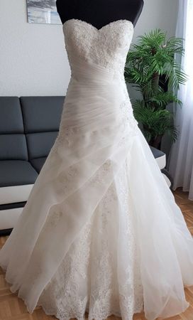 Brautkleid Gr. 36/38 Eddy K. Ivory - AUSVERKAUF!