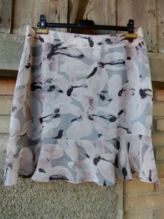 Jupe      ganz zart / Viskose      *  street one  *      40