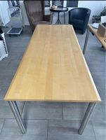 Grosser Esstisch / Bürotisch aus Holz