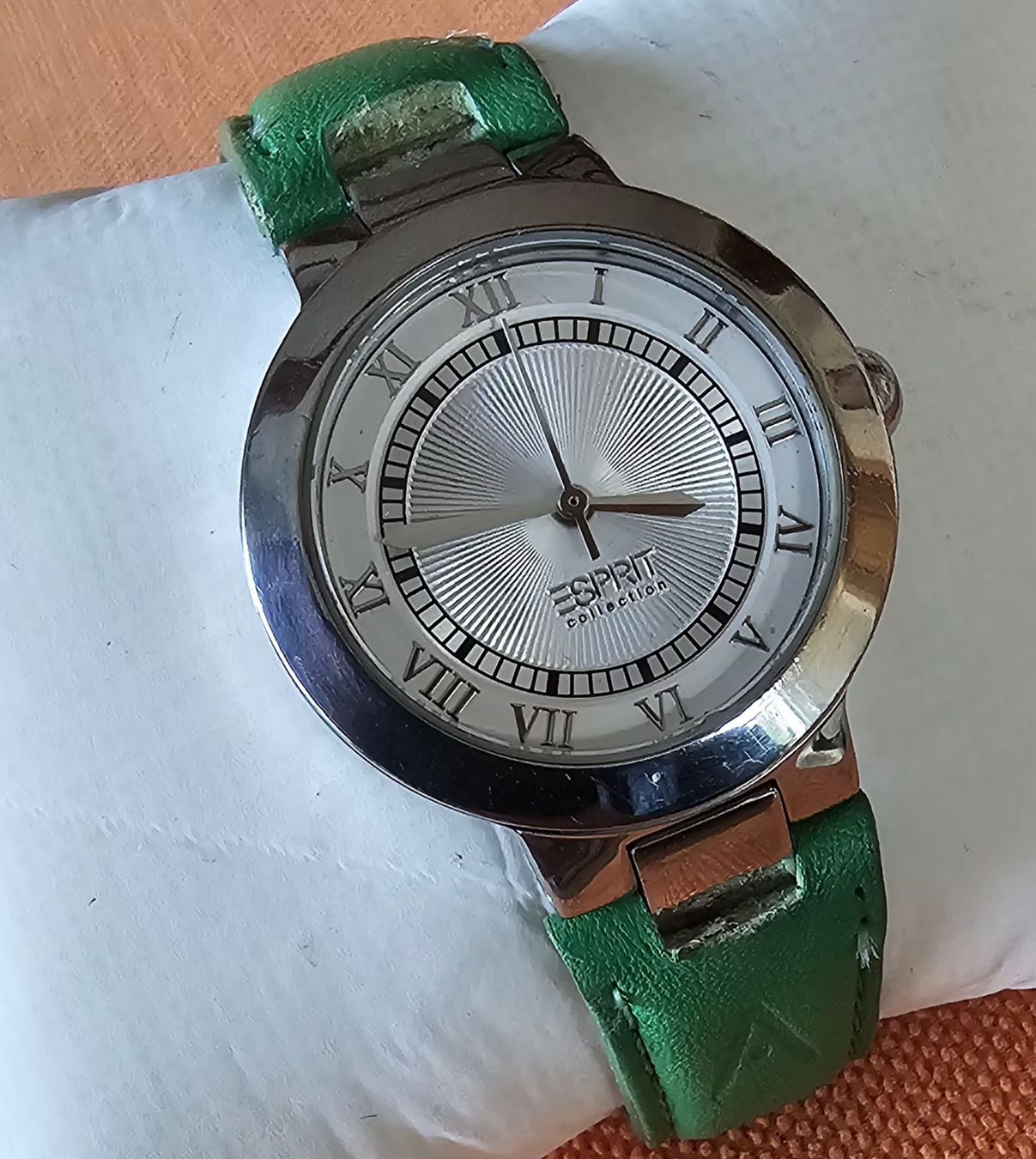 Esprit Orologi: ESPRIT Quartz schöne Damenuhr 34mm – Usato da Speicher venduto da Lemore 1