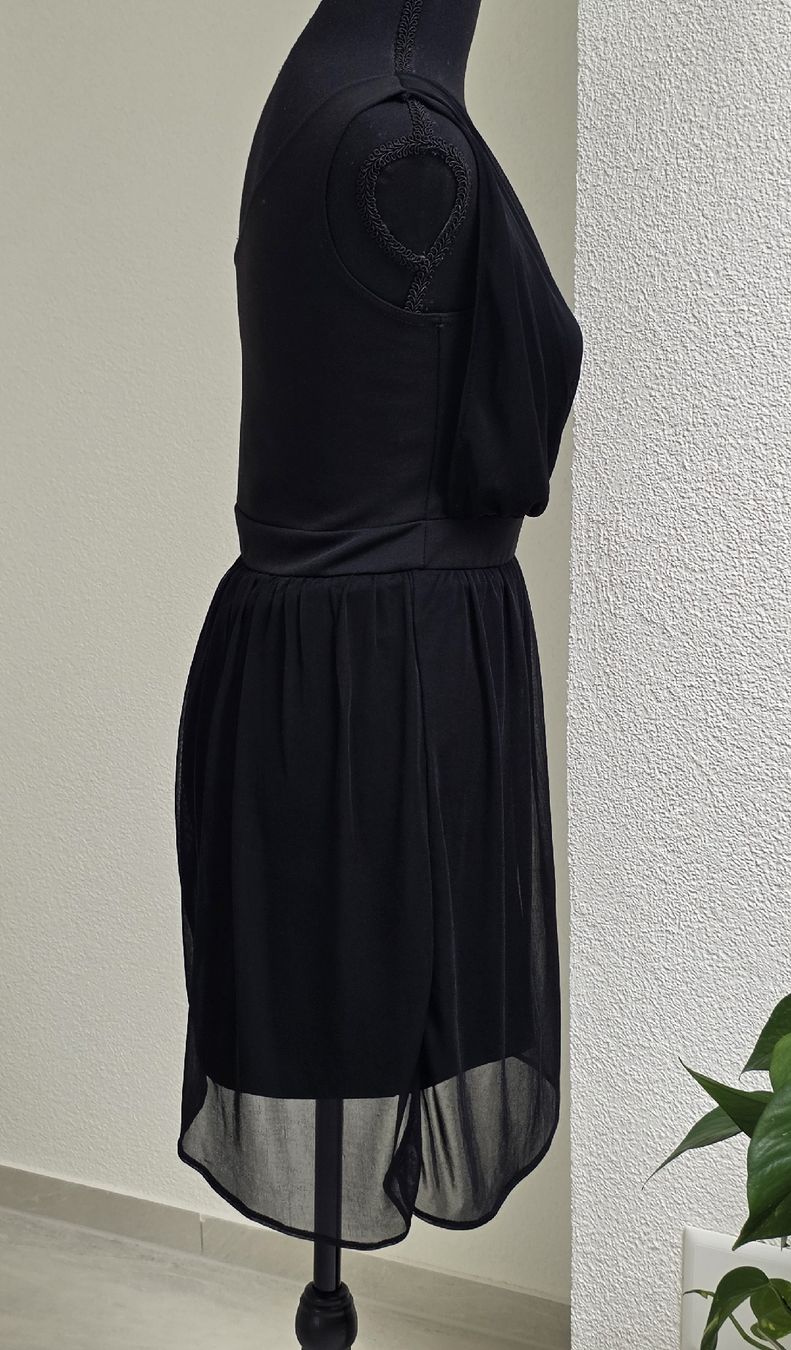 Kleider: Kleid Schwarz One-Shoulder Chiffon Grösse S – Gebraucht aus Rheinsulz von Gilea 3