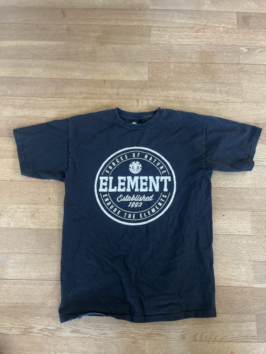 Element T-Shirts: Element T-Shirt  Medium – Gebraucht aus Winterthur von Pulator