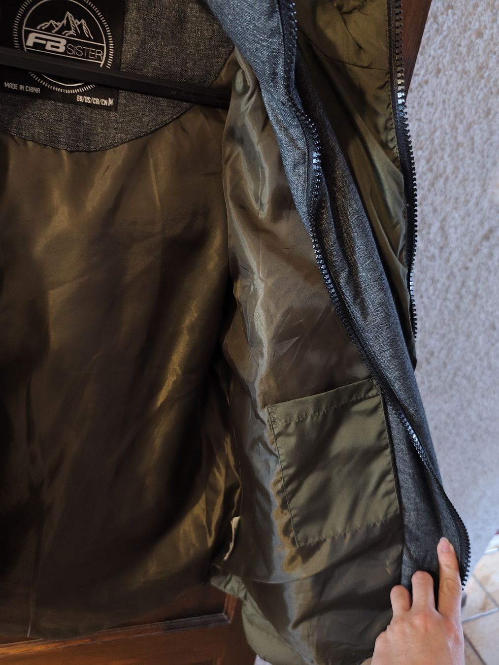 Giacche: FB Sister Olive Green Padded Jacket, Size Medium. Cool! – Usato da Martigny venduto da Errika 8