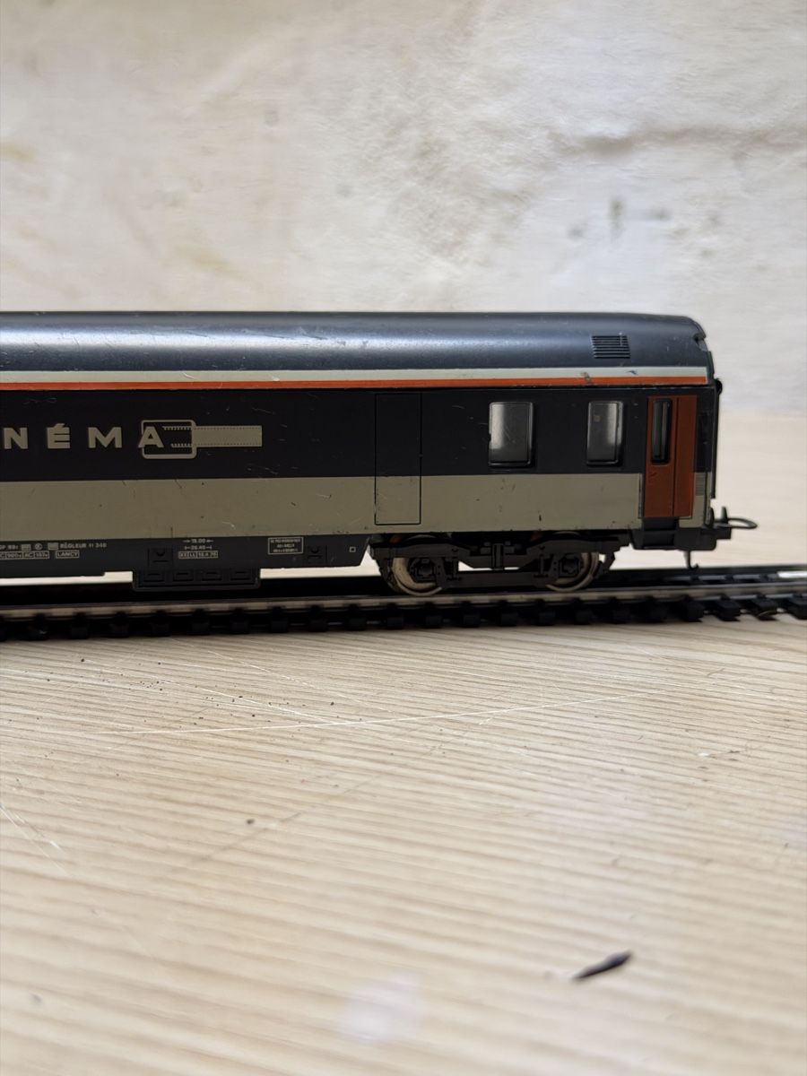 Lima Modellini di ferrovie: Lima cinema wagen  – Usato da Herzogenbuchsee venduto da ioa_zcm6 5