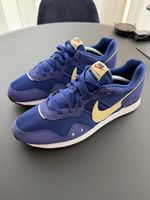 Nike Venture Runner Gr. 45 blau/gelb top Zustand
80