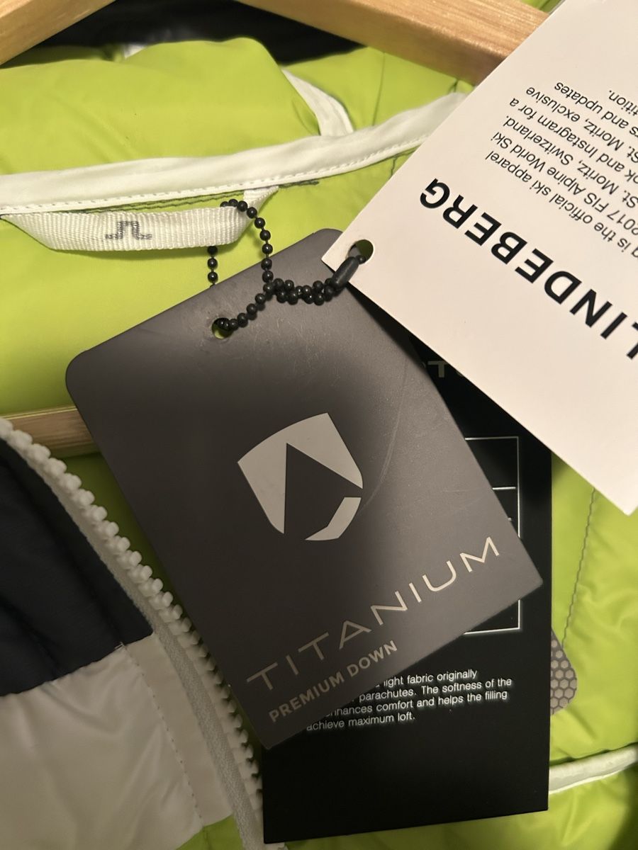 Lindeberg Giacche: Lindeberg Jacke  – Nuovo (secondo la descrizione) da Zürich venduto da whitelily 6