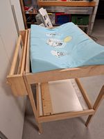 Gebrauchter Wickeltisch aus Holz mit Auflage, Top!