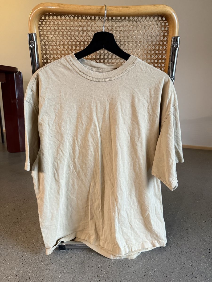 H&M T-Shirts: H&M Tshirt, Beige, Size L – Gebraucht aus Langenthal von vik_v5ml