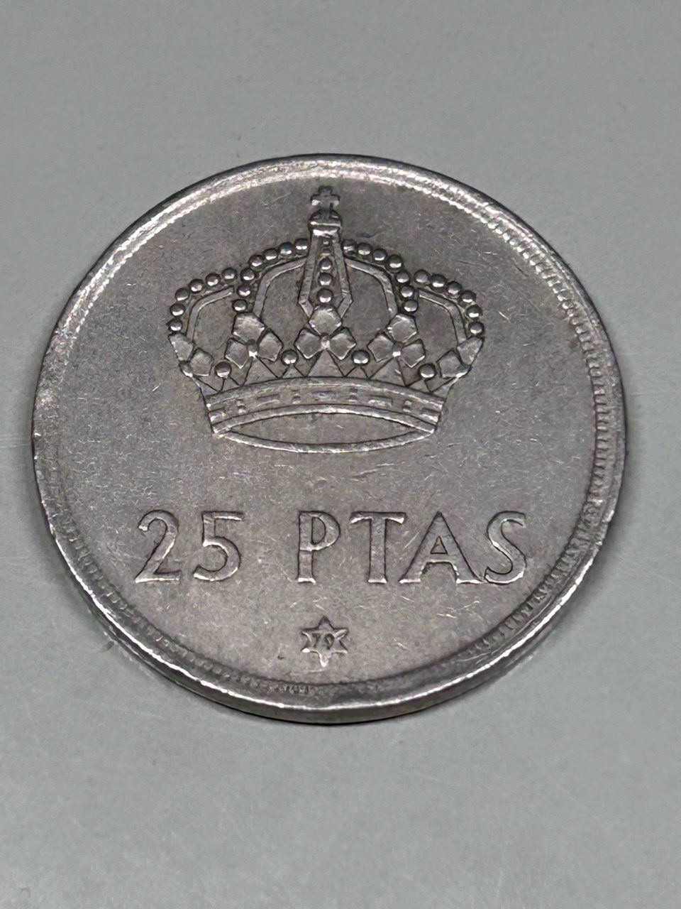 Toutes les monnaies: 25 pesetas 1975 – D'occasion à Giubiasco par LorisVale