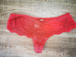 Neue, rote, sexy Spitzen-Hose / Tanga, Grösse S-M