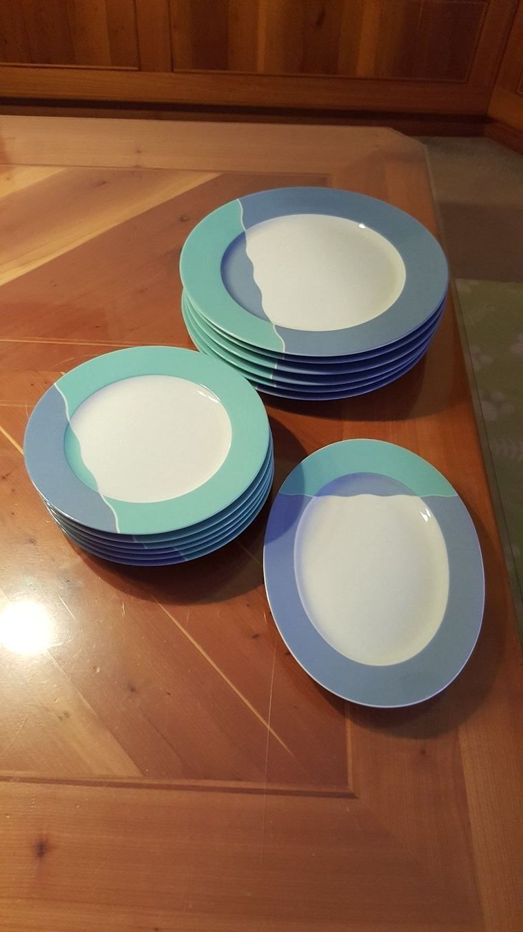 Tupperware Piatti: Tupperware Teller und Besteck – Usato da Studen SZ venduto da Kbybrig 1