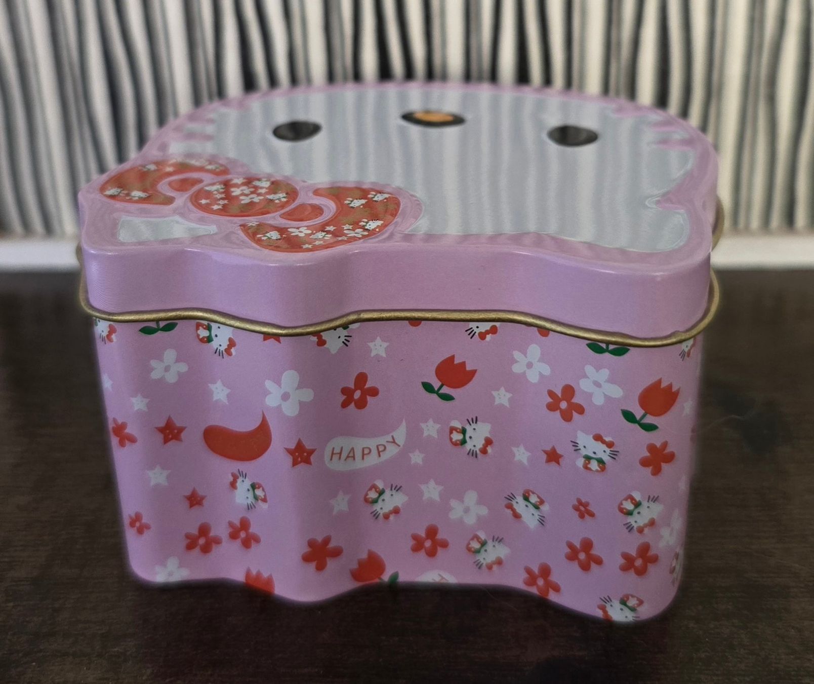 Coffres: Hello Kitty Blechdose – Neuf avec emballage d'origine à Zürich par amysmith 1