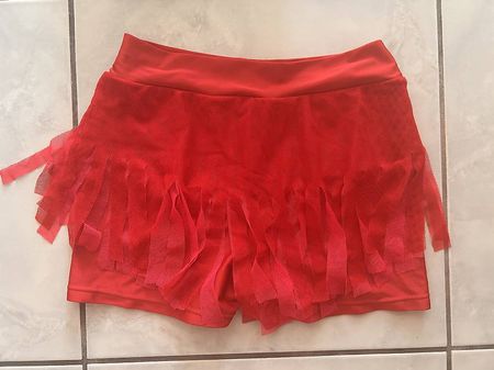 Röckchen Eiskunstlauf rot mit Fransen - etwa Gr 146/152