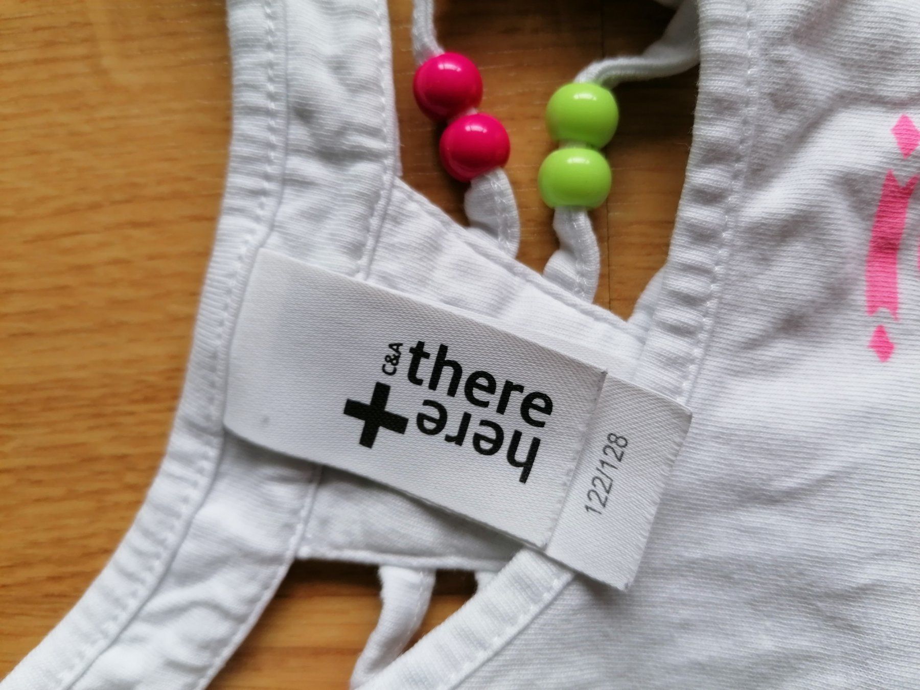 Camicette, T-shirt & Top: Top Gr. 122 / 128 – Usato da Büttikon AG venduto da Amineah 2