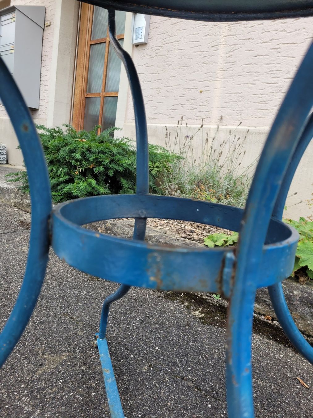Tische: Gartentisch blau, vintage, 40er 50er – Gebraucht aus Wettingen von XYZName 3