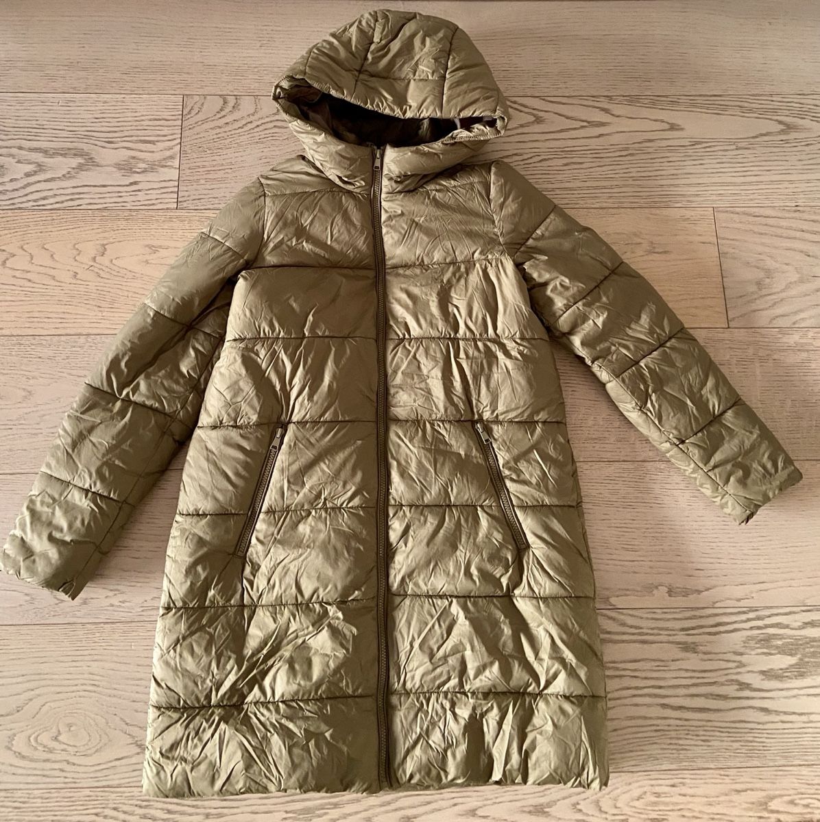 Vero Moda Giacche: Daunenmantel mit Kapuze – Usato da Arbedo venduto da gregmccooper