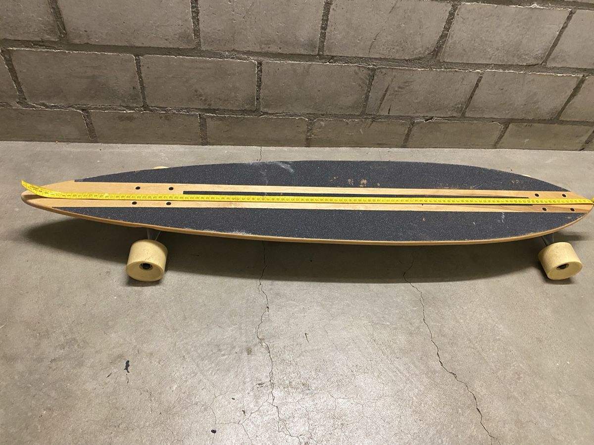 Skateboards: Longboard Cruiser, Retro Look für den Sommer – Gebraucht aus Volketswil von Ahot 3
