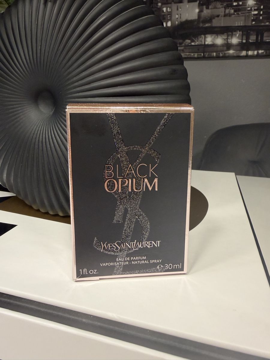 Saint Laurent Profumi & Eau de Toilette: Black Opium ysl parfume – Usato da Zürich venduto da bentley_