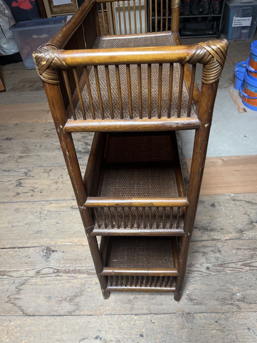 Schnes Bambusregal Vintage Mbel (Gebraucht) in Berlingen fr CHF 1  nur  Abholung auf Ricardo kaufen