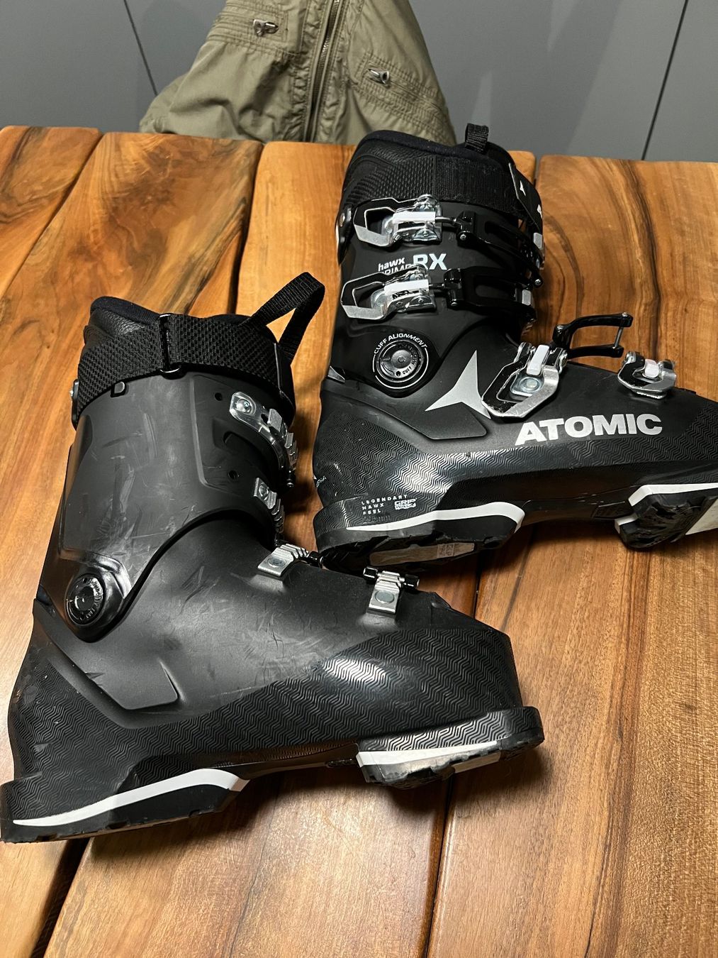 Atomic Skis: Chaussures de ski - Atomic – D'occasion à Athenaz (Avusy) par Drine1971 3