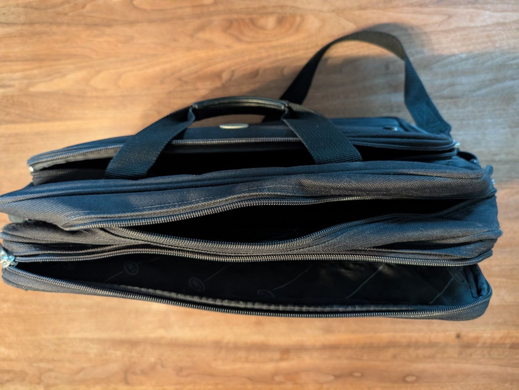 Brics Borse: Laptop-Tasche Brics – Nuovo (secondo la descrizione) da Cham venduto da Pelz76 2