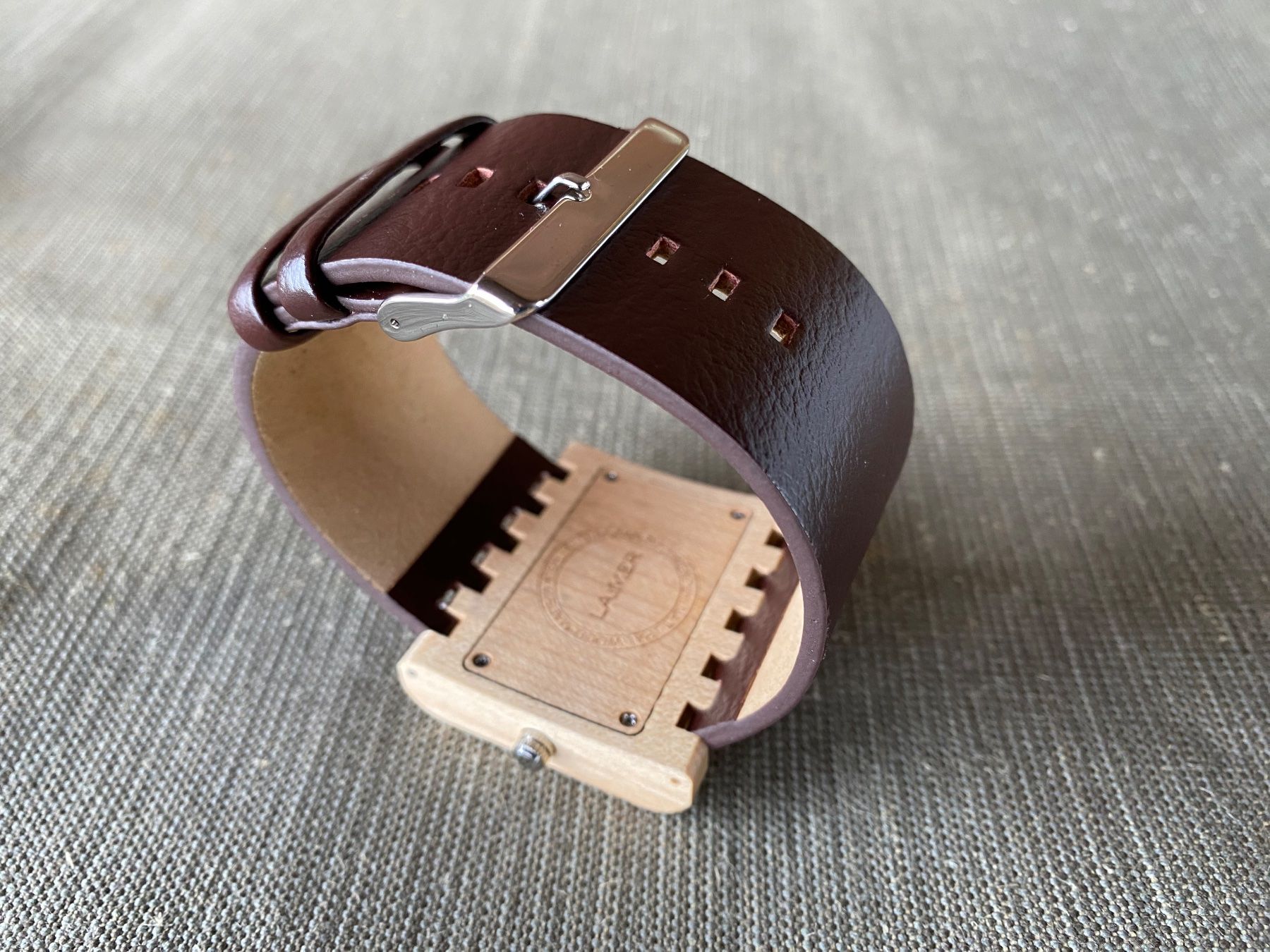 Montres: schöne Laimer Woodwatch – D'occasion à Feldbach par Fea1 6