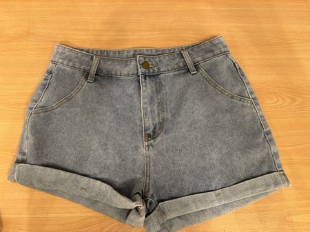 Kurze Jeans