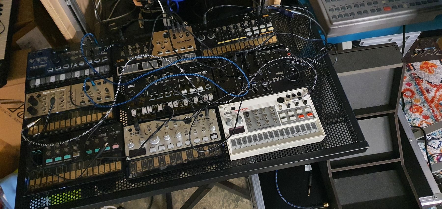 Korg Strumenti musicali: Korg Volca Bundle 9 stück  guter Zustand – Usato da Muri AG venduto da Jeromia