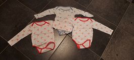 3 Baby Bodys Gr. 86