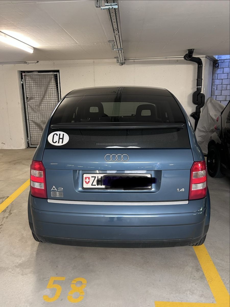 Audi Autos: Audi A2 Limousine blau 1.4 ab 1.- Sfr. – Defekt aus Zürich von Binoemli 3