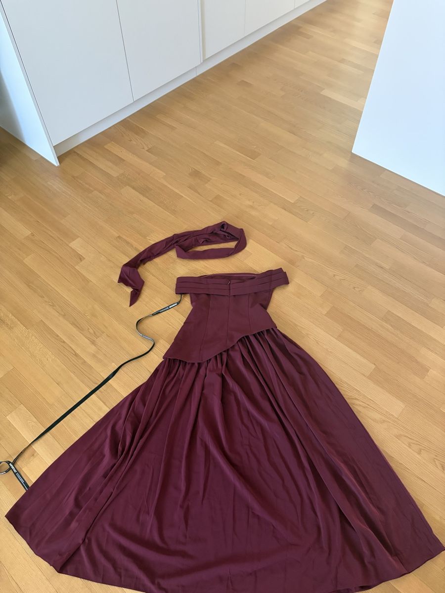 Vestiti: Delilah Maxi Dress - Cherry Lacquer - S – Nuovo e nell'imballaggio originale da Rorschach venduto da see_5psw 2