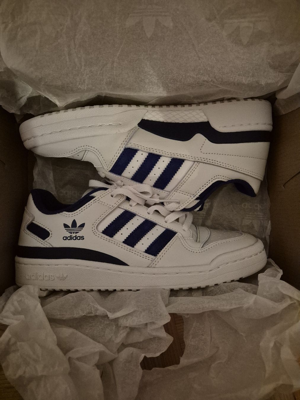Scarpe da uomo: Adidas Forum Low T.39.5 – Nuovo e nell'imballaggio originale da Neuchâtel venduto da manelm13 3