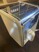mit kaffeegeruch aufwachen: maschine vintage-style mit timer