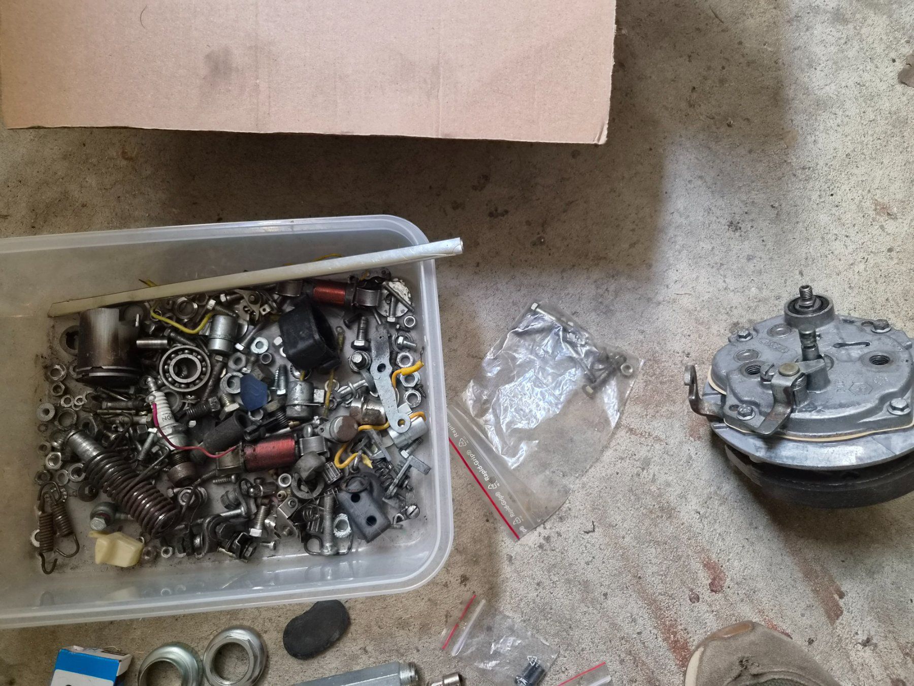 Piaggio Parti ricambio per ciclomotori: Viele Piaggio Ciao Teile – Usato da Regensdorf venduto da Mischa88 3