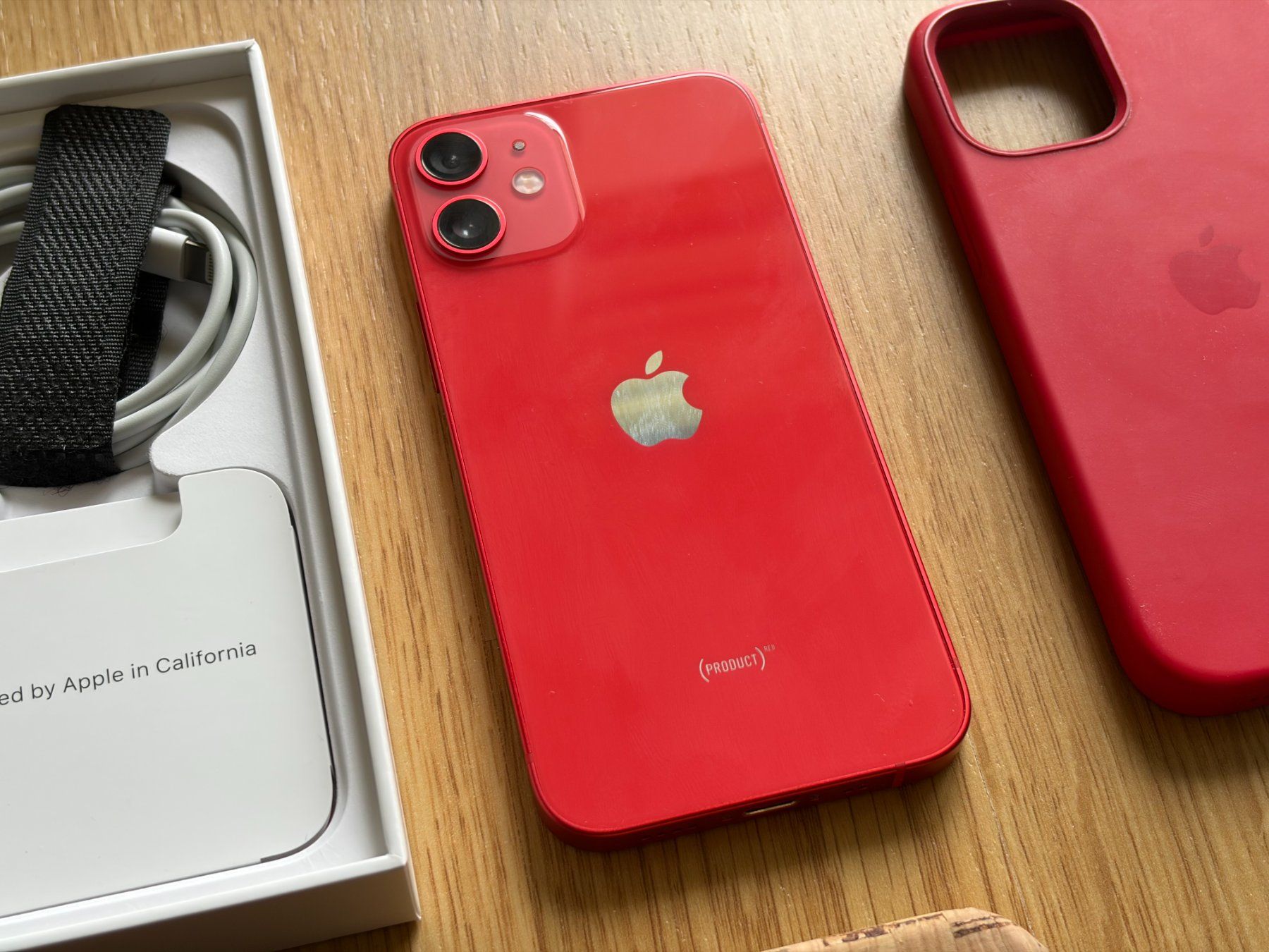 Apple Telefoni cellulari / Smartphones: Apple iPhone 12 mini 64 GB (PRODUCT)RED – Usato da Zürich venduto da greg_richrd 3