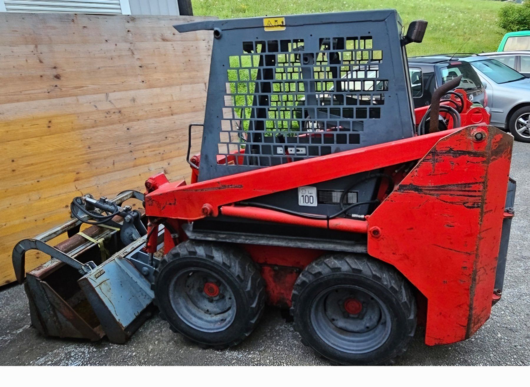 Chargeur de ferme: Kompaktlader Thomas – D'occasion à Grüsch par mbtrac1000