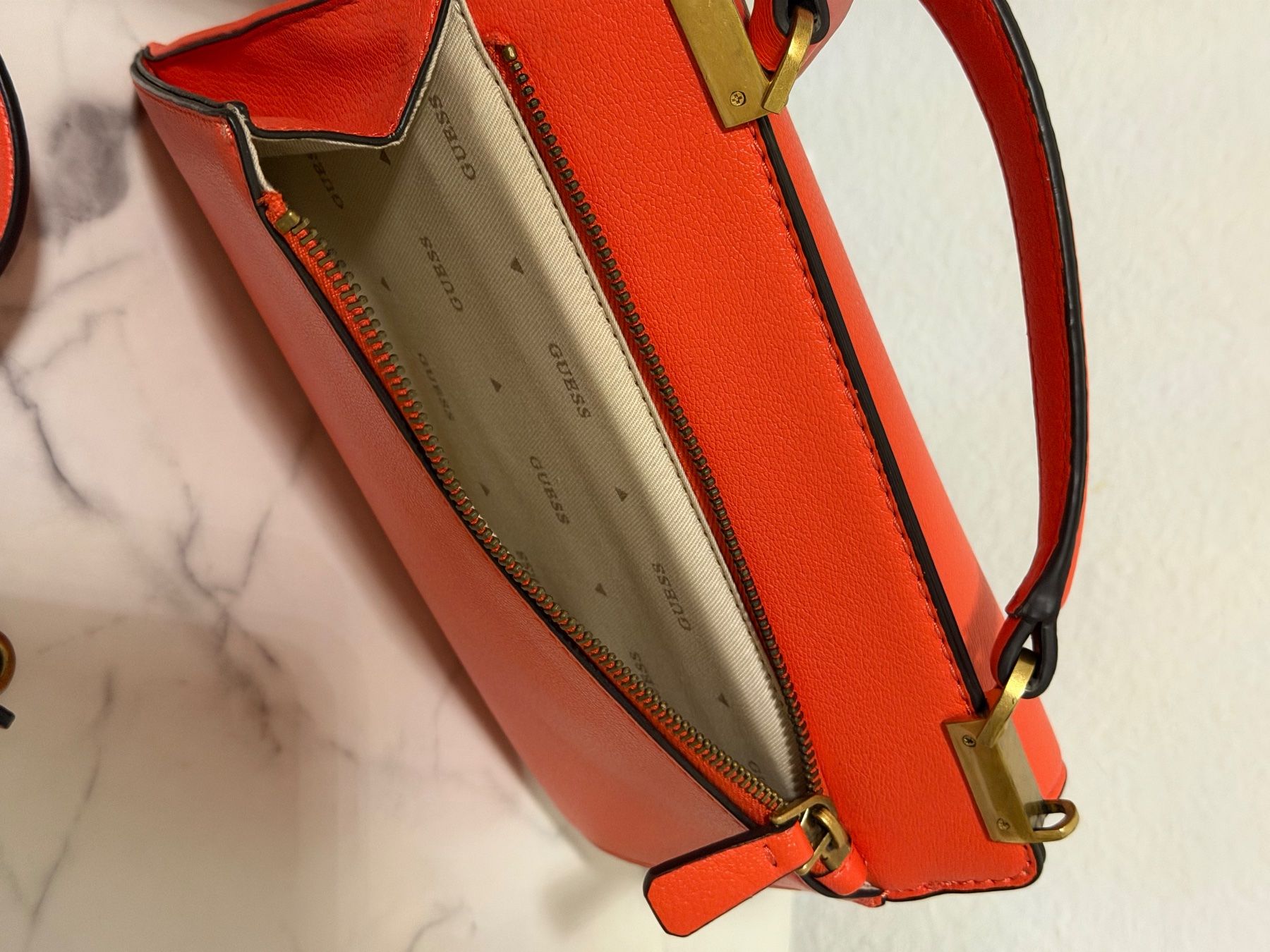 Guess Borse da donna: GUESS Handtasche, orange – Nuovo (secondo la descrizione) da Ittigen venduto da zaf_6sy9 3