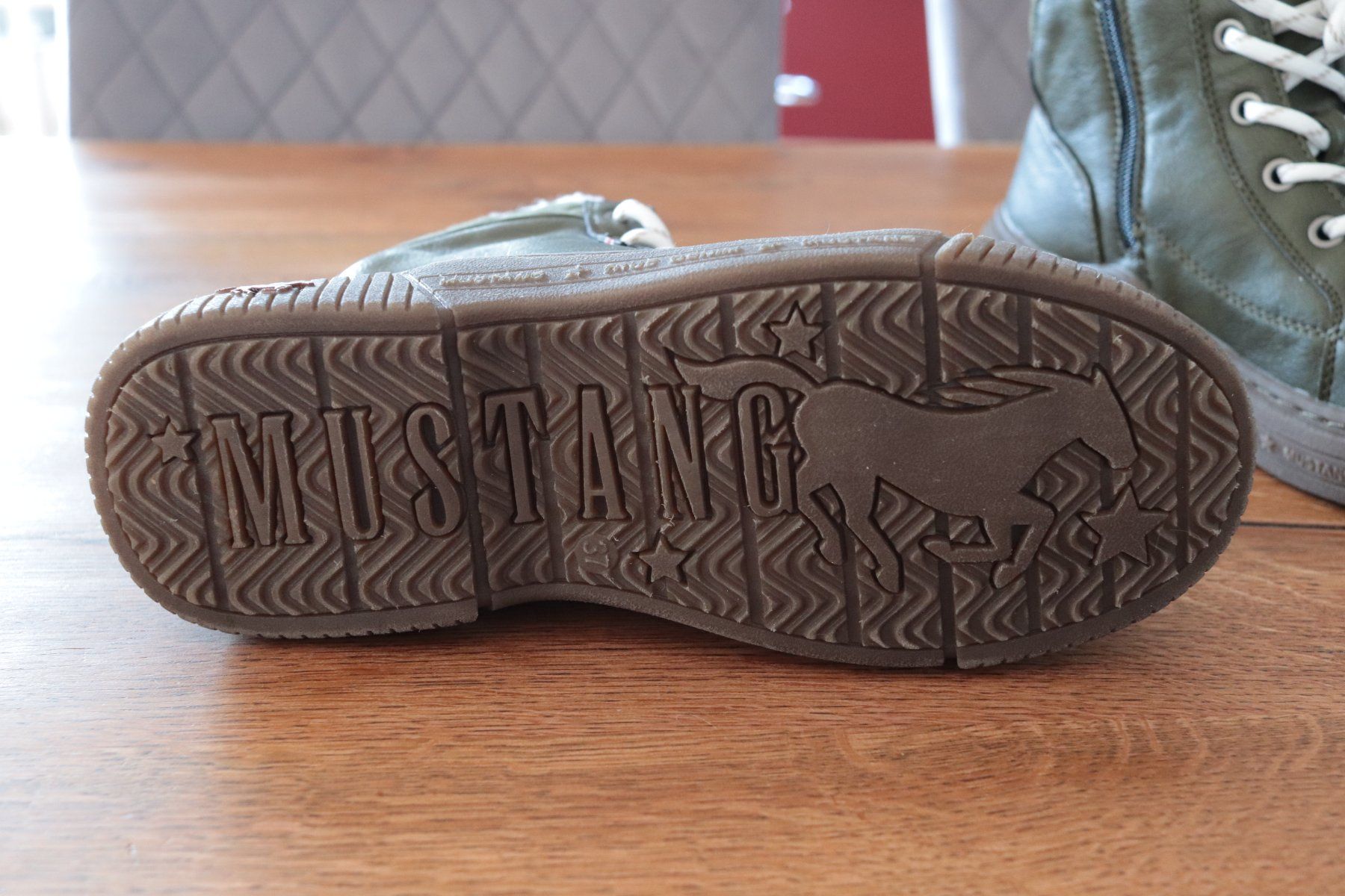 Mustang Scarpe da donna: Neue Mustang Schuhe Gr. 37 – Nuovo (secondo la descrizione) da Ruswil venduto da deb_w5rv 4