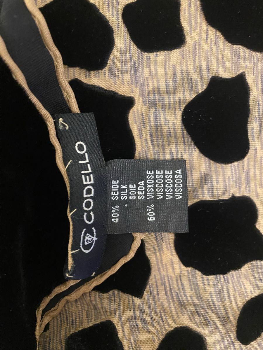 Codello Foulard & Sciarpe: Codello Schal aus 40% Seide 🌸 – Usato da Opfikon venduto da Luis144 2
