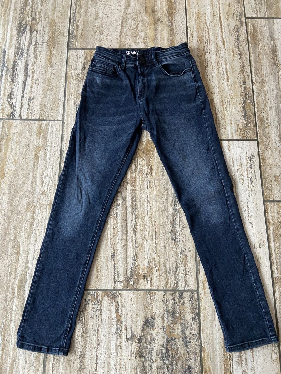 Next Hosen: Skinny Jeans von Next Grösse 158 – Gebraucht aus Nürensdorf von Yellowstone09